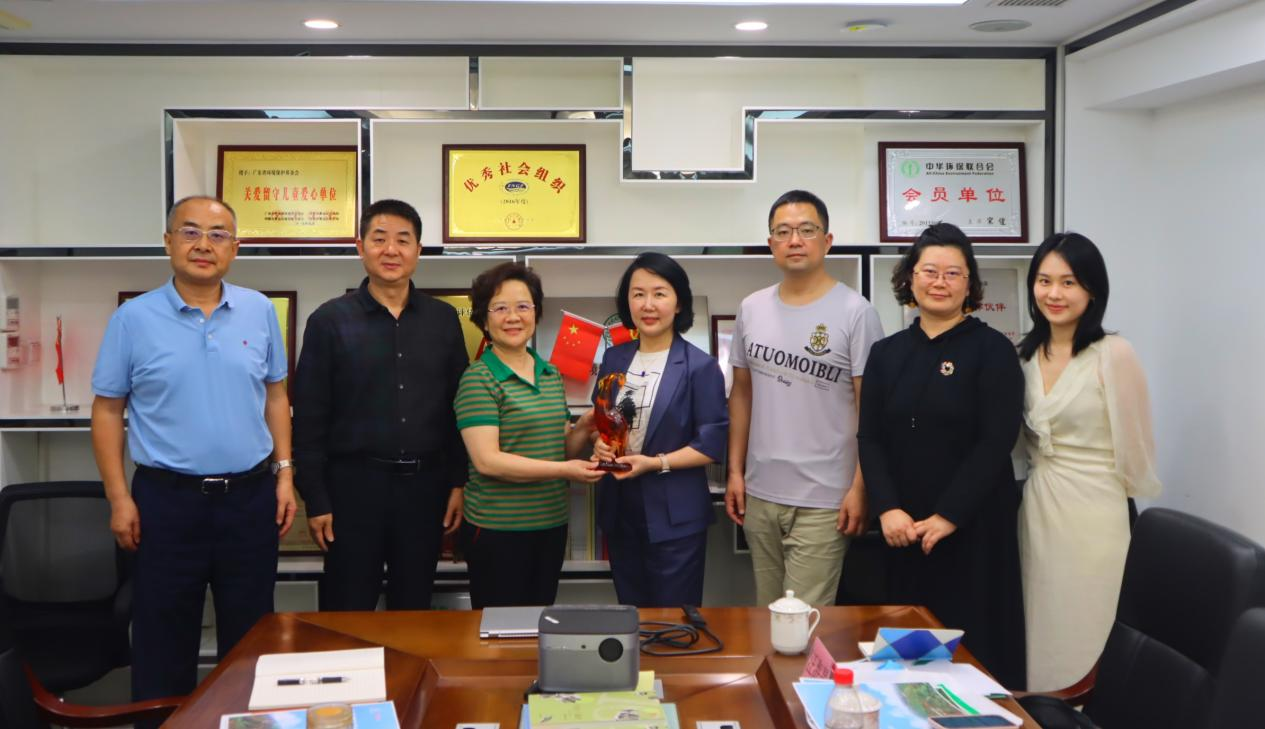 羊城晚报报业集团党委副书记、副社长向欣一行拜访我会